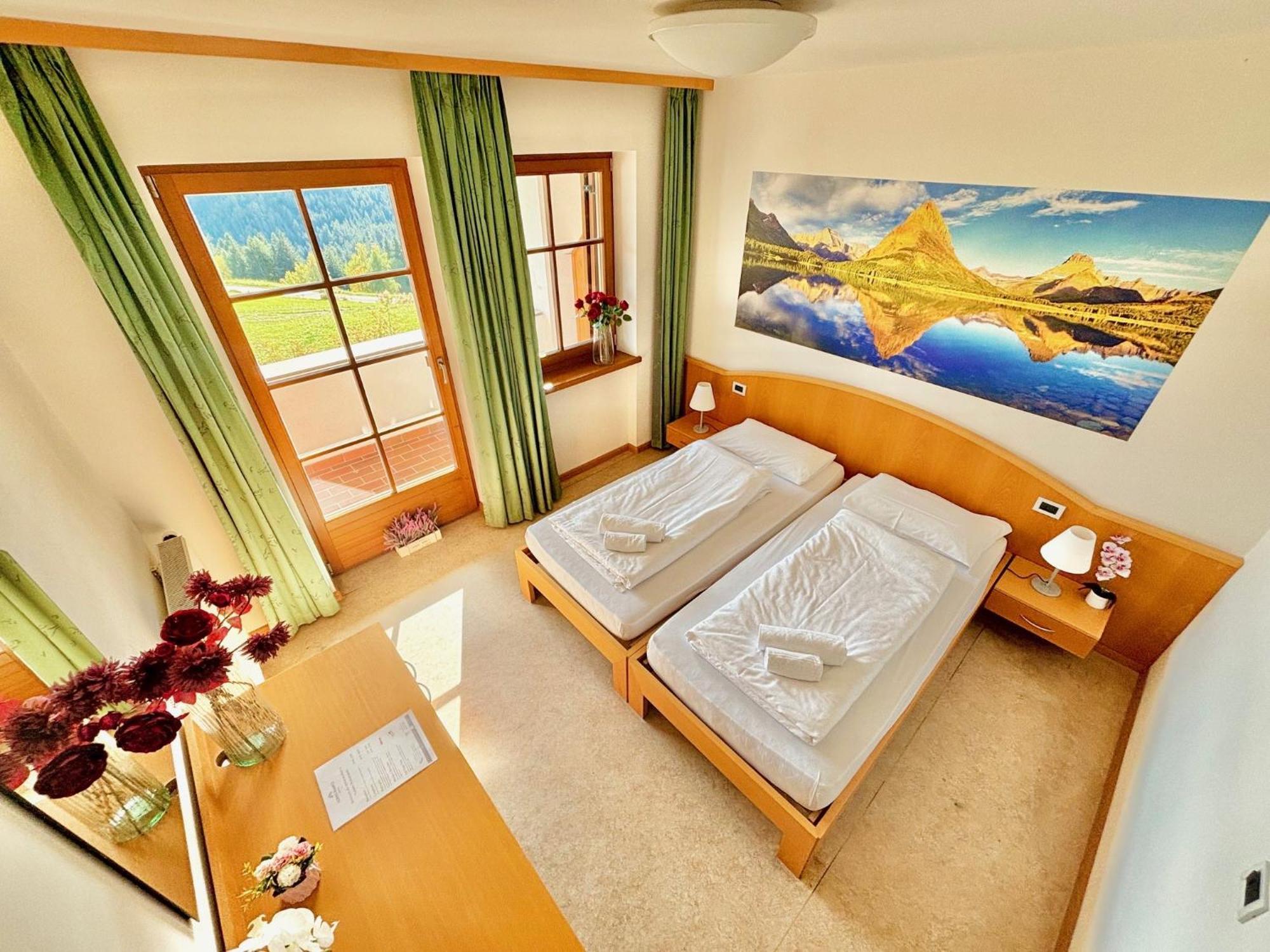 Hotel Pietralba Nova Ponente Esterno foto